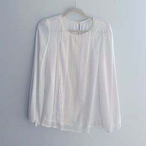 FREE with any purchase from my closet!! Max studio white blouse with lace, small